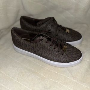 Michael Kors Poppy Lace Up Mini Monogram Women’s Sneakers